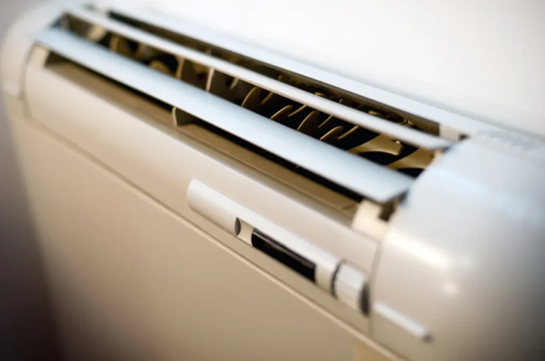 Jakie są różnice między klimatyzacją przenośną a stacjonarną w Mikołowie?